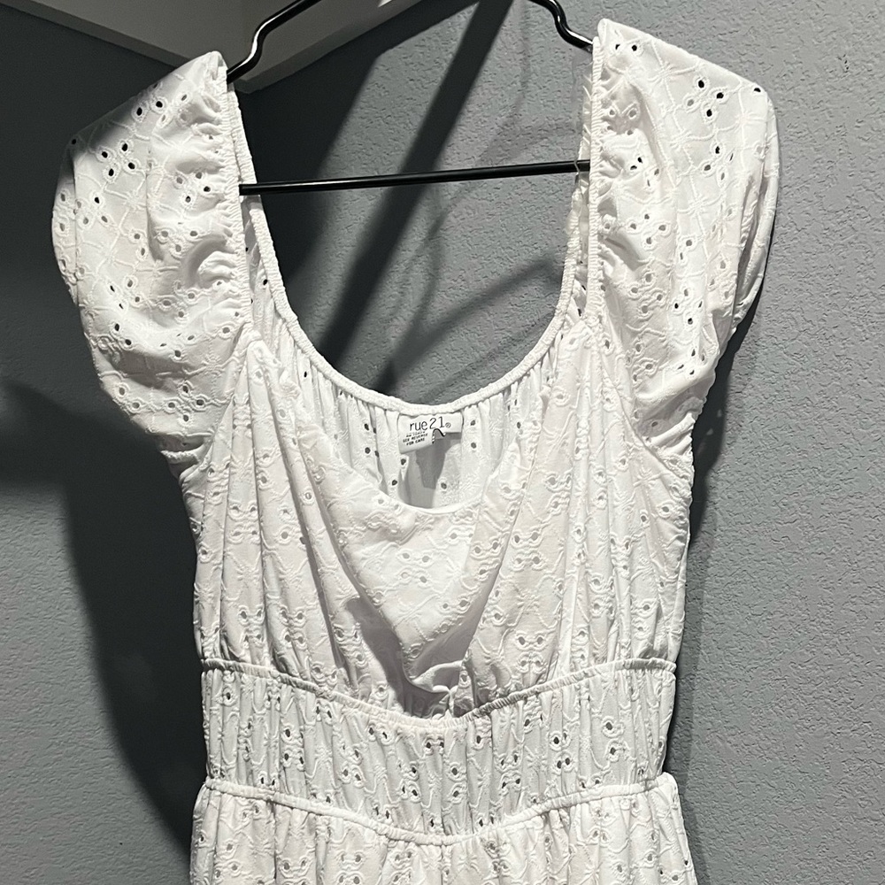 Romper - Picture 2 of 3